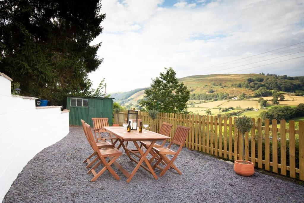 Hillside Cottage, Countryside Views Near Llangollen 科文 外观 照片