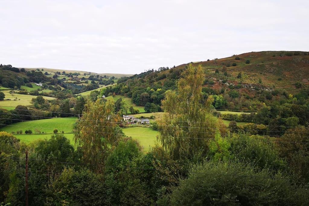 Hillside Cottage, Countryside Views Near Llangollen 科文 外观 照片